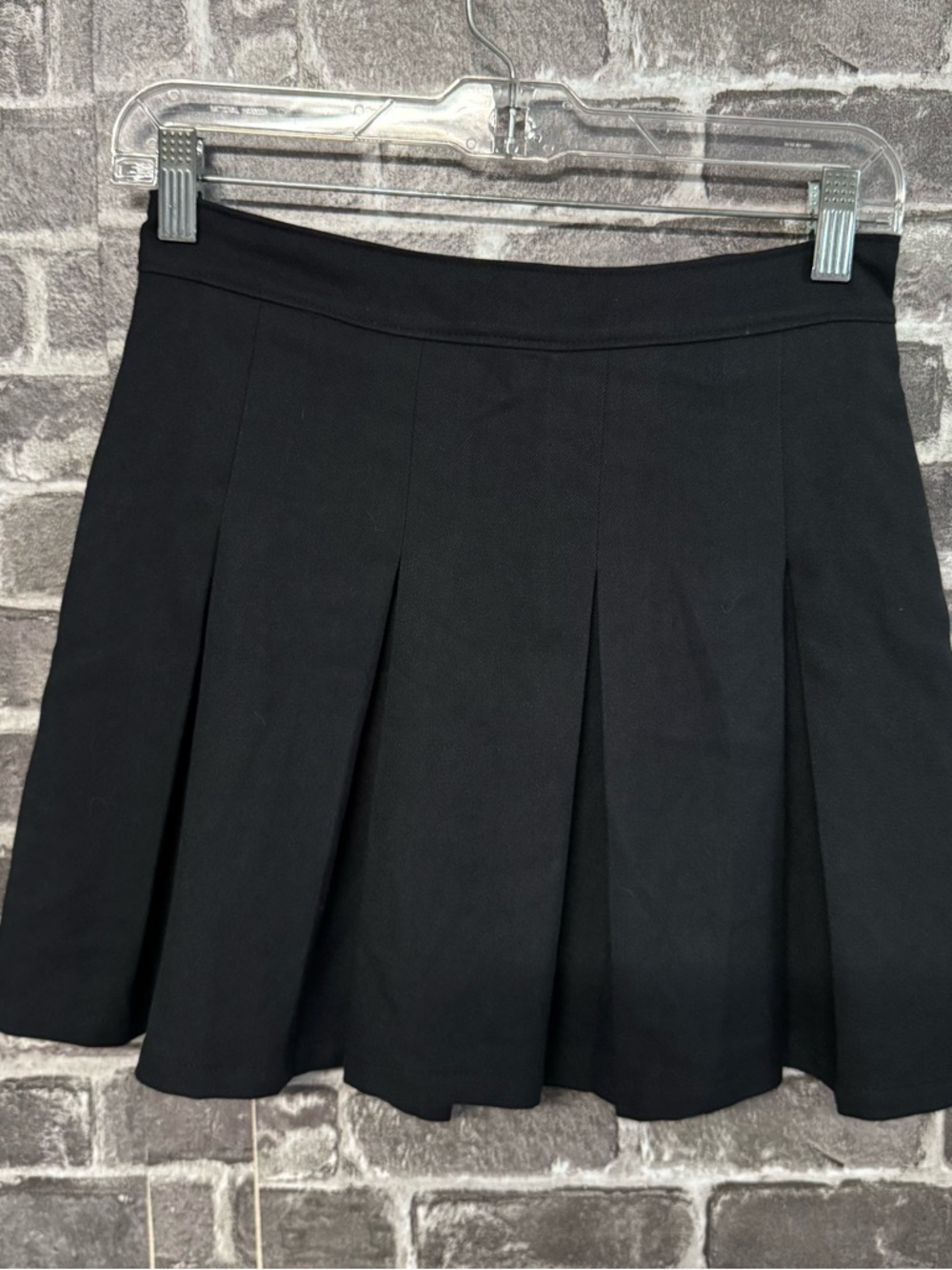 NWT Hollister mini skirt black pleated